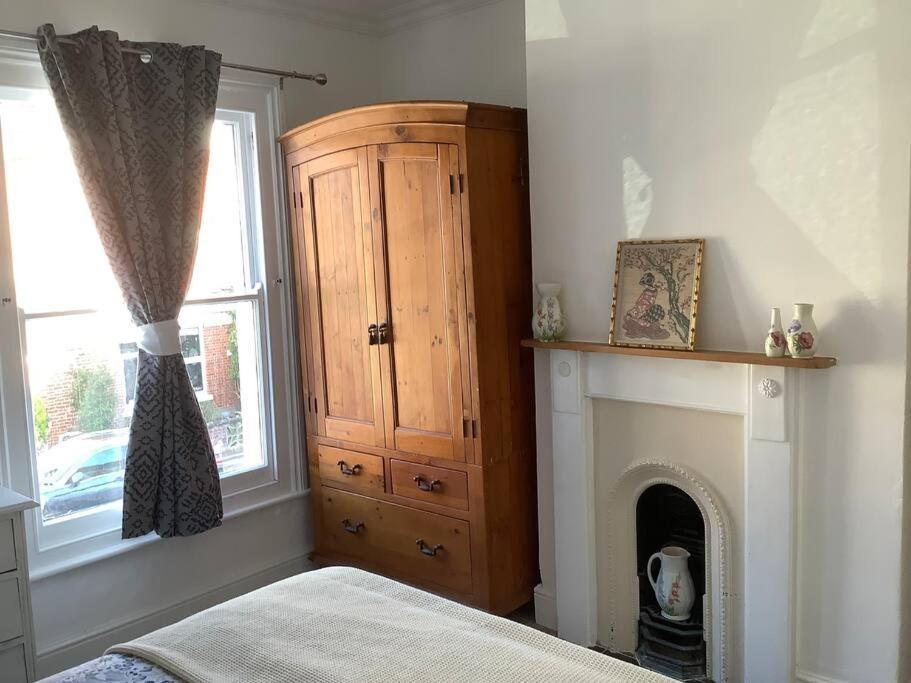 Queens Cottage Salisbury Bagian luar foto